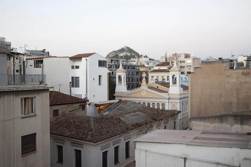 Artist'S Lovely Nest Under The Shadow Of The Parthenon Apartment Атина Екстериор снимка