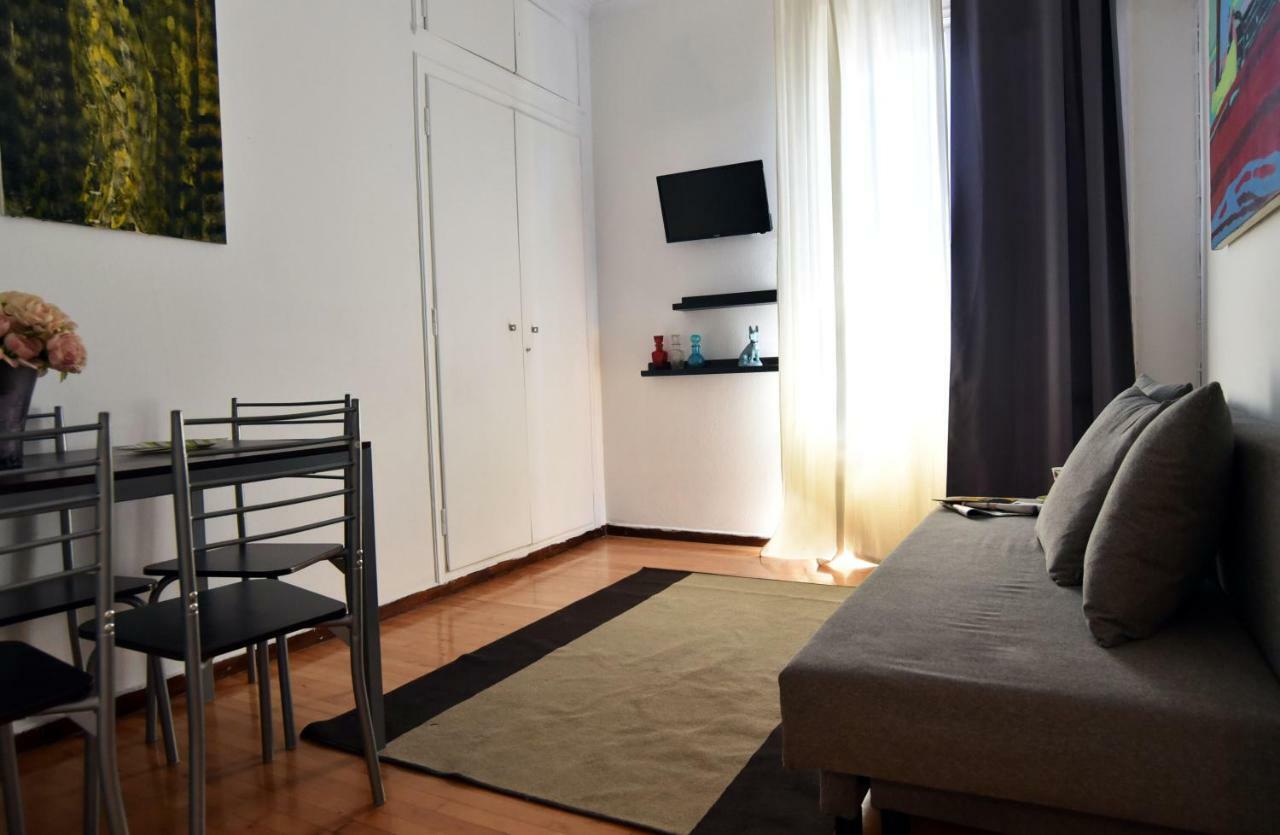 Artist'S Lovely Nest Under The Shadow Of The Parthenon Apartment Атина Екстериор снимка
