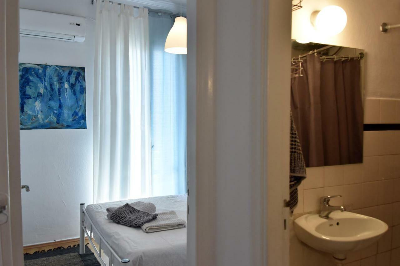Artist'S Lovely Nest Under The Shadow Of The Parthenon Apartment Атина Екстериор снимка